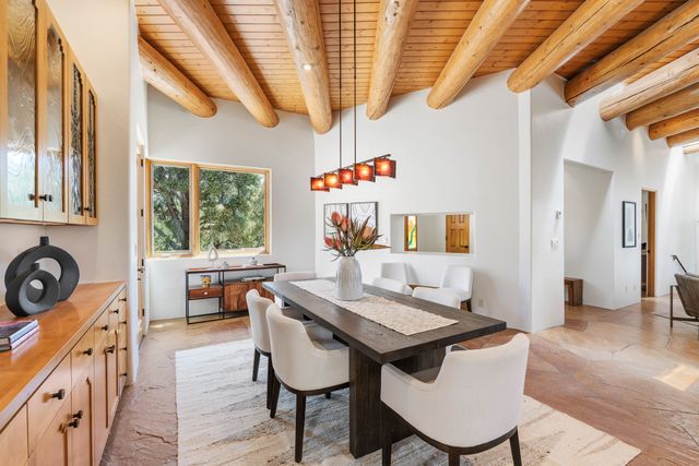 7622 Old Santa Fe, Santa Fe, NM 87505