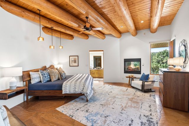 7622 Old Santa Fe, Santa Fe, NM 87505