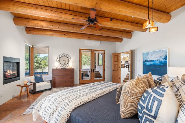 7622 Old Santa Fe, Santa Fe, NM 87505