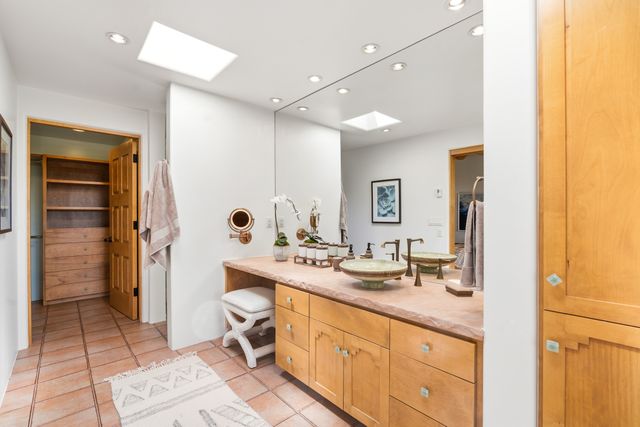 7622 Old Santa Fe, Santa Fe, NM 87505