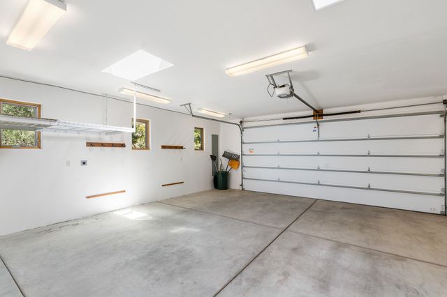 7622 Old Santa Fe, Santa Fe, NM 87505