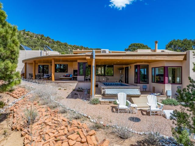 7622 Old Santa Fe, Santa Fe, NM 87505