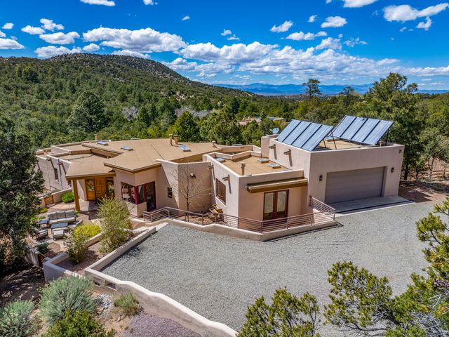 7622 Old Santa Fe, Santa Fe, NM 87505