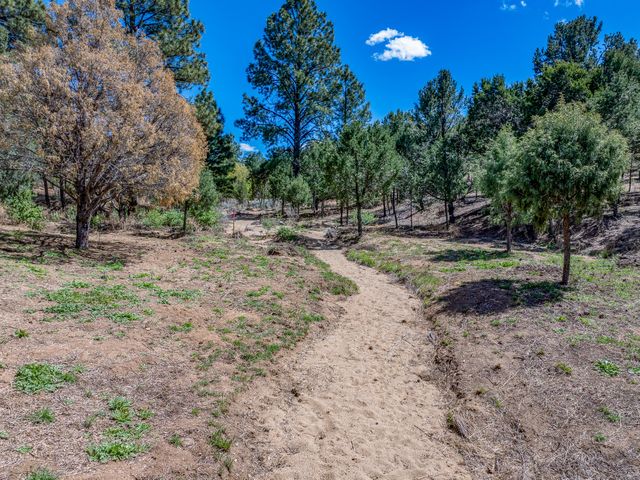 7622 Old Santa Fe, Santa Fe, NM 87505