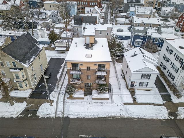 10-16 Stephen St 5, Lynn, MA 01902