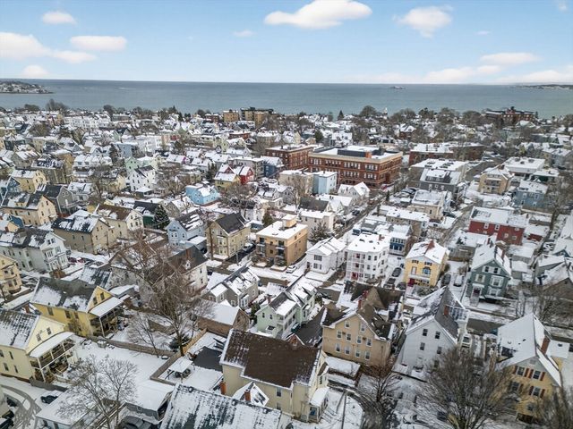 10-16 Stephen St 5, Lynn, MA 01902