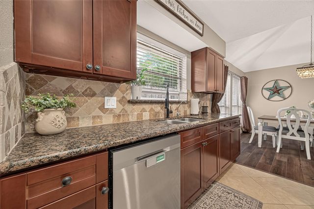 7522 Cavesson Drive, Cypress, TX 77433