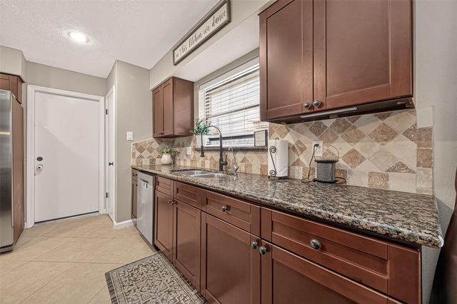 7522 Cavesson Drive, Cypress, TX 77433