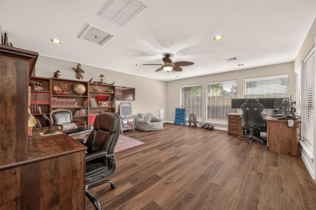 7522 Cavesson Drive, Cypress, TX 77433