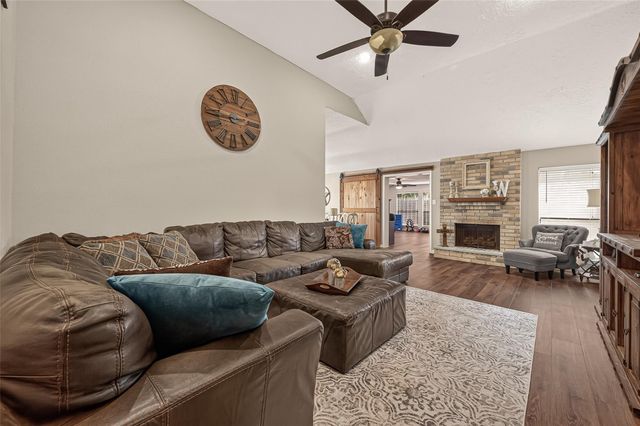 7522 Cavesson Drive, Cypress, TX 77433