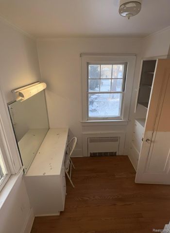 2112 Miller Road, Flint, MI 48503