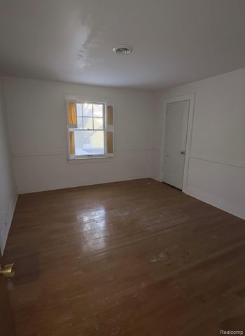 2112 Miller Road, Flint, MI 48503