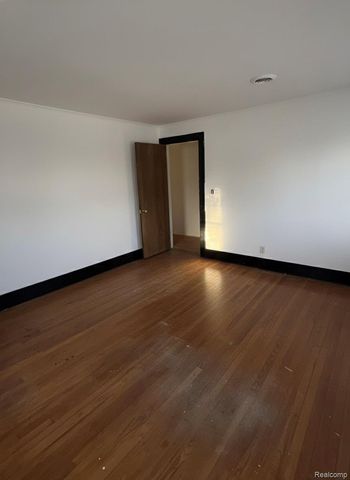 2112 Miller Road, Flint, MI 48503