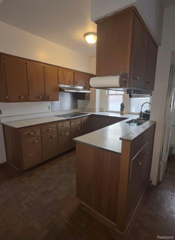 2112 Miller Road, Flint, MI 48503