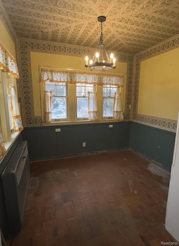 2112 Miller Road, Flint, MI 48503