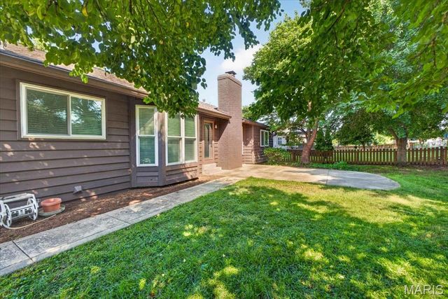 2706 Sundowner Drive, St Charles, MO 63303
