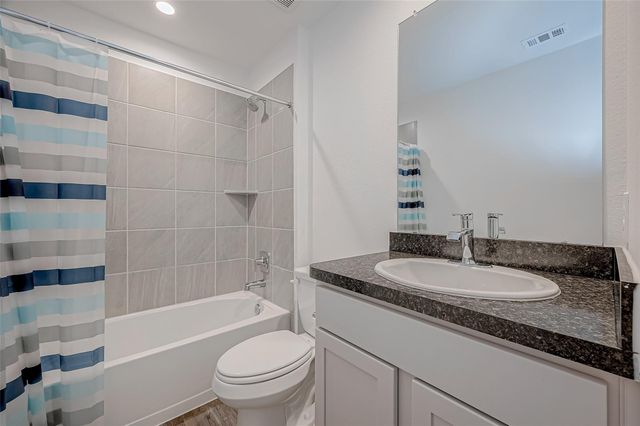 40603 Pine Spruce Lane, Magnolia, TX 77354