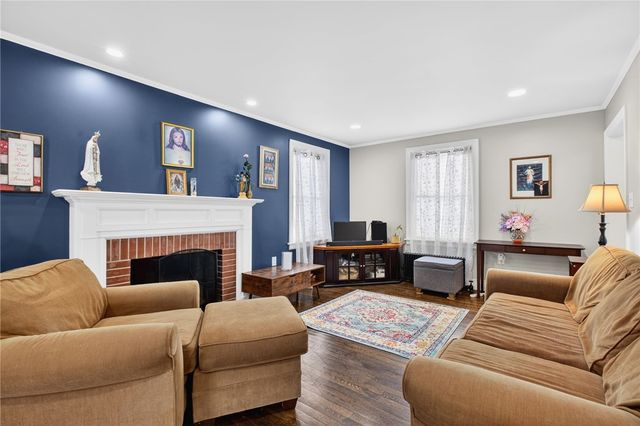 2941 Pawtucket Avenue, East Providence, RI 02915