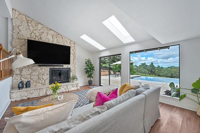 6325 Reservoir Dr, Granite Bay, CA 95746