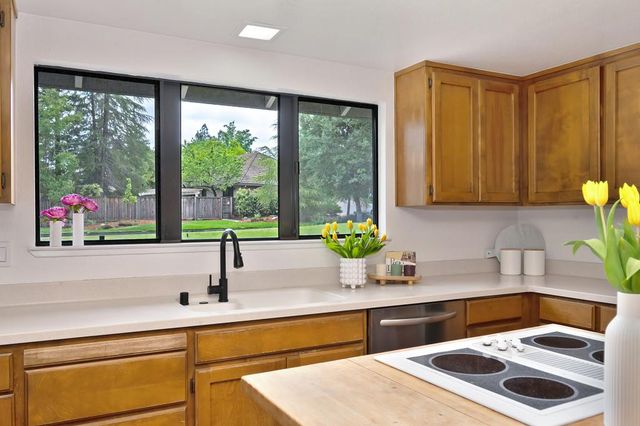 6325 Reservoir Dr, Granite Bay, CA 95746