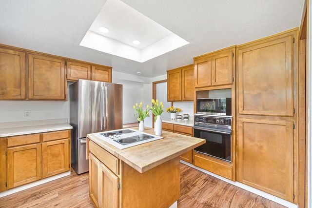 6325 Reservoir Dr, Granite Bay, CA 95746