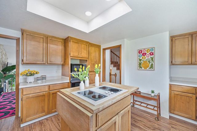 6325 Reservoir Dr, Granite Bay, CA 95746