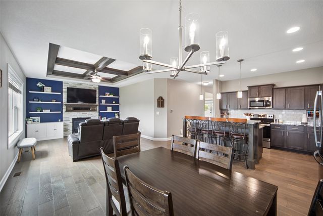 309 Summit Circle NW, Bondurant, IA 50035