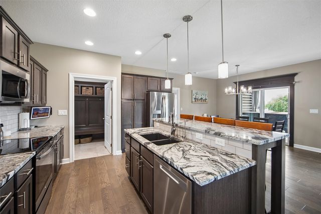 309 Summit Circle NW, Bondurant, IA 50035