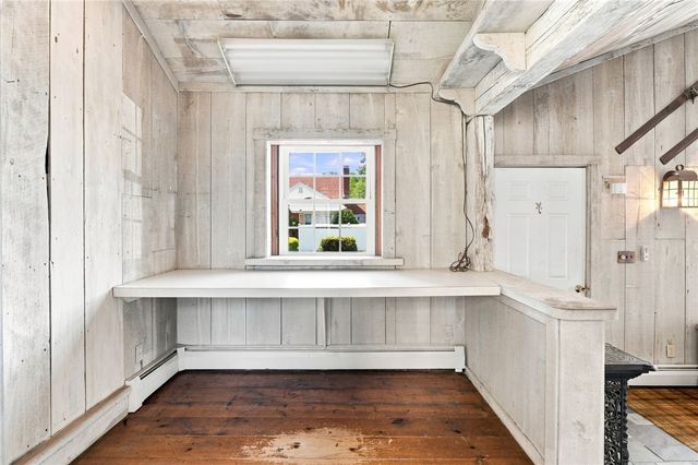 77 Ausdale Road, Cranston, RI 02910