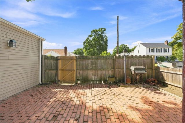 77 Ausdale Road, Cranston, RI 02910