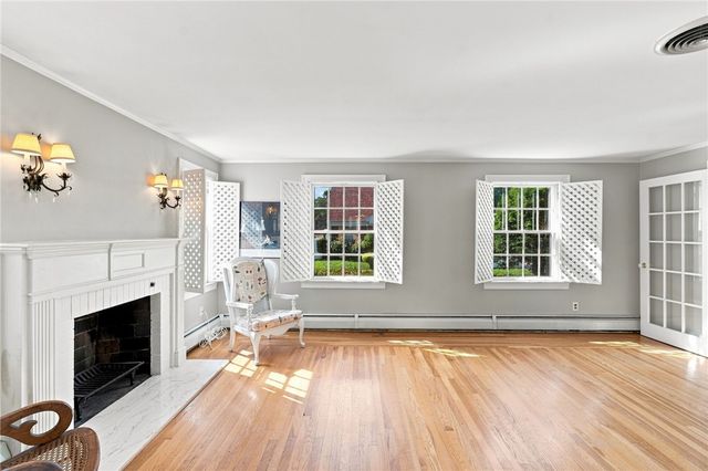77 Ausdale Road, Cranston, RI 02910