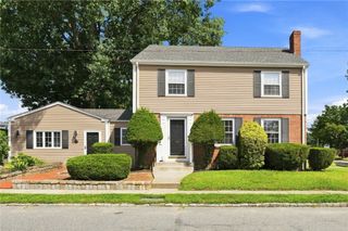 77 Ausdale Road, Cranston, RI 02910