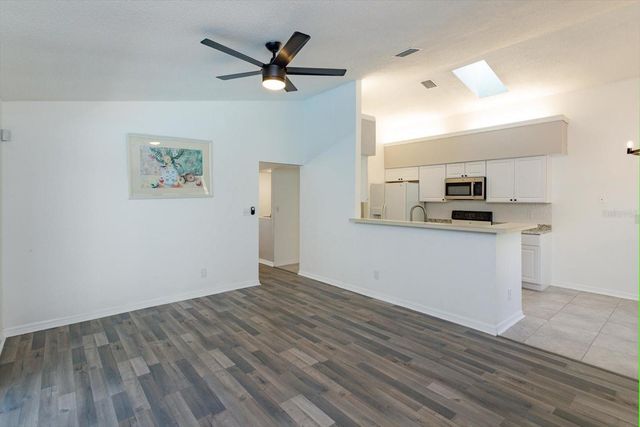 5955 KENLYN COURT, Orlando, FL 32808