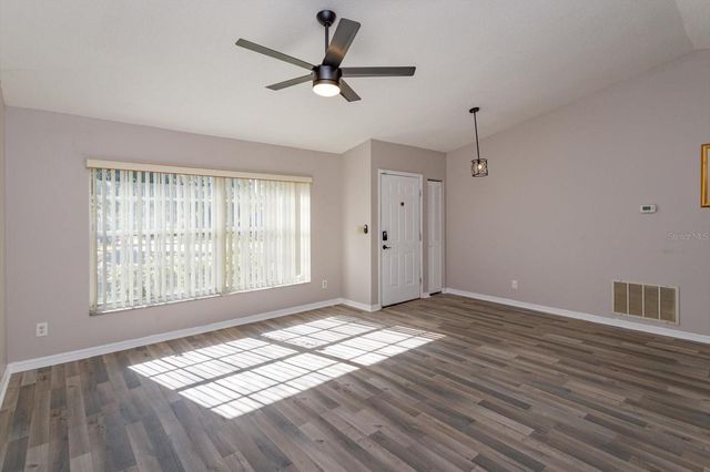 5955 KENLYN COURT, Orlando, FL 32808