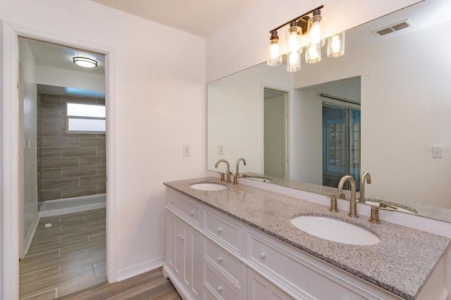 5955 KENLYN COURT, Orlando, FL 32808