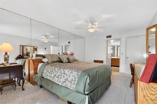 4207 WINDING MOSS TRAIL 104, Tampa, FL 33613