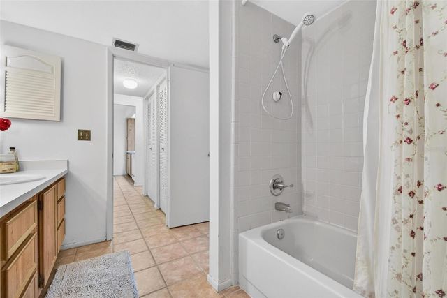 4207 WINDING MOSS TRAIL 104, Tampa, FL 33613