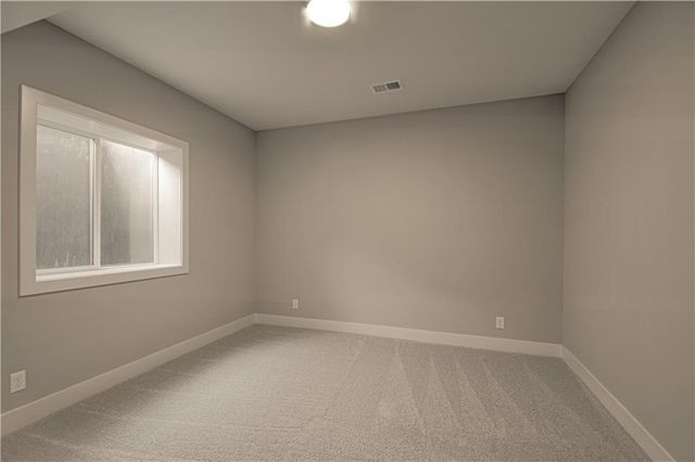 1512 SW Arborpark Terrace, Lee's Summit, MO 64082