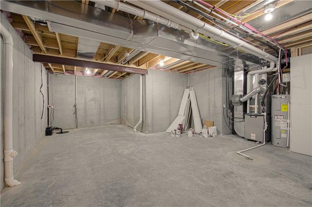 1512 SW Arborpark Terrace, Lee's Summit, MO 64082