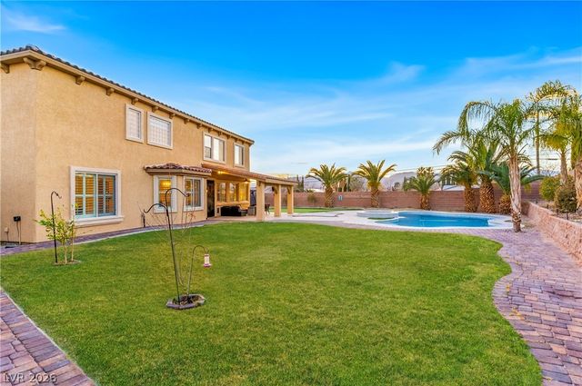 6382 Hermes Stables Court, Las Vegas, NV 89131
