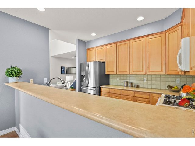 565 Wild Ridge Ln, Lafayette, CO 80026