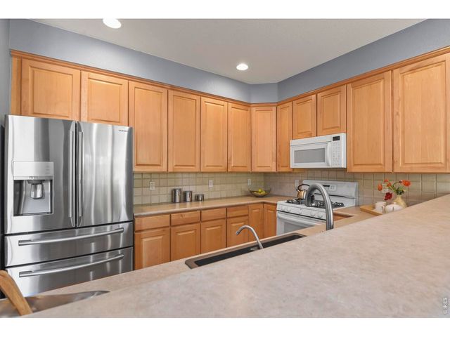 565 Wild Ridge Ln, Lafayette, CO 80026