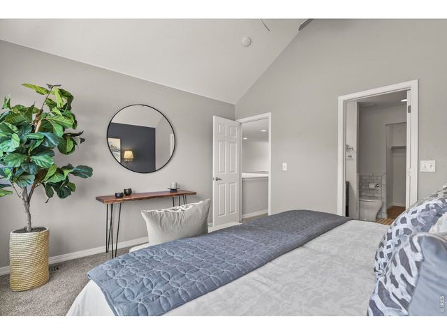 565 Wild Ridge Ln, Lafayette, CO 80026