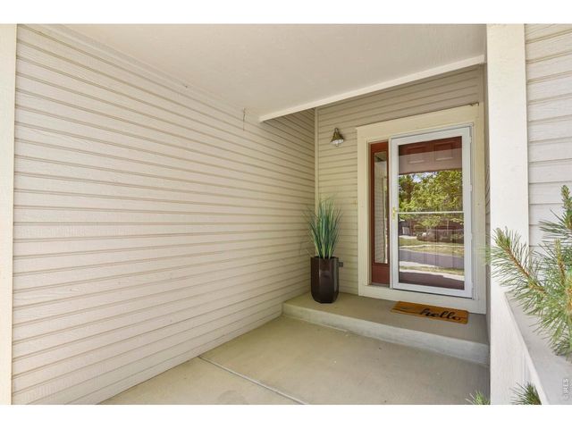 565 Wild Ridge Ln, Lafayette, CO 80026