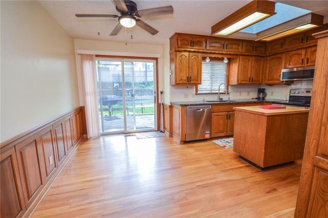 5238 N Wayne Avenue, Kansas City, MO 64118
