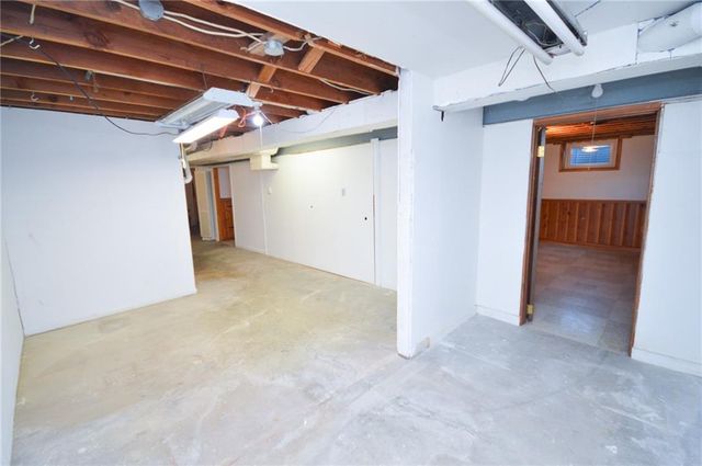 5238 N Wayne Avenue, Kansas City, MO 64118