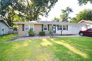 5238 N Wayne Avenue, Kansas City, MO 64118