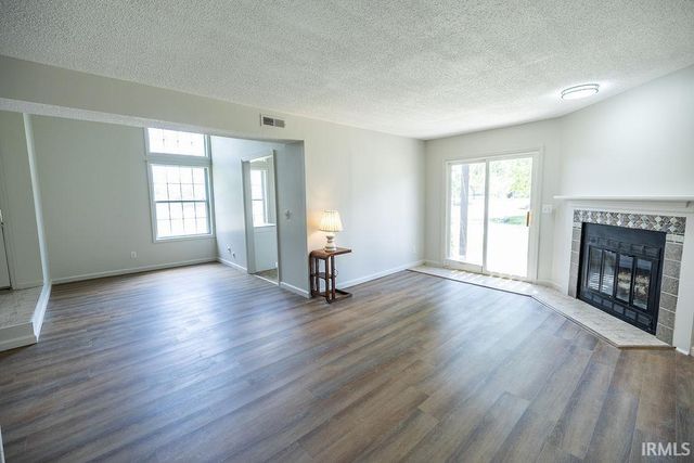 3727 N Lakeside Drive, Muncie, IN 47304