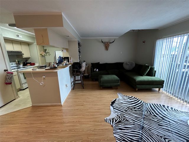3919 Fairmont Parkway 193, Pasadena, TX 77504