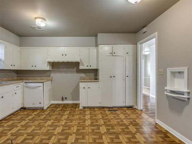 2601 Chaucer Drive, Oklahoma City, OK 73120